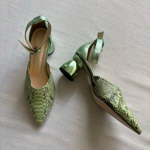 VICSON Helena Green Leather Pumps Size 6 | Metallic Python Block Heels